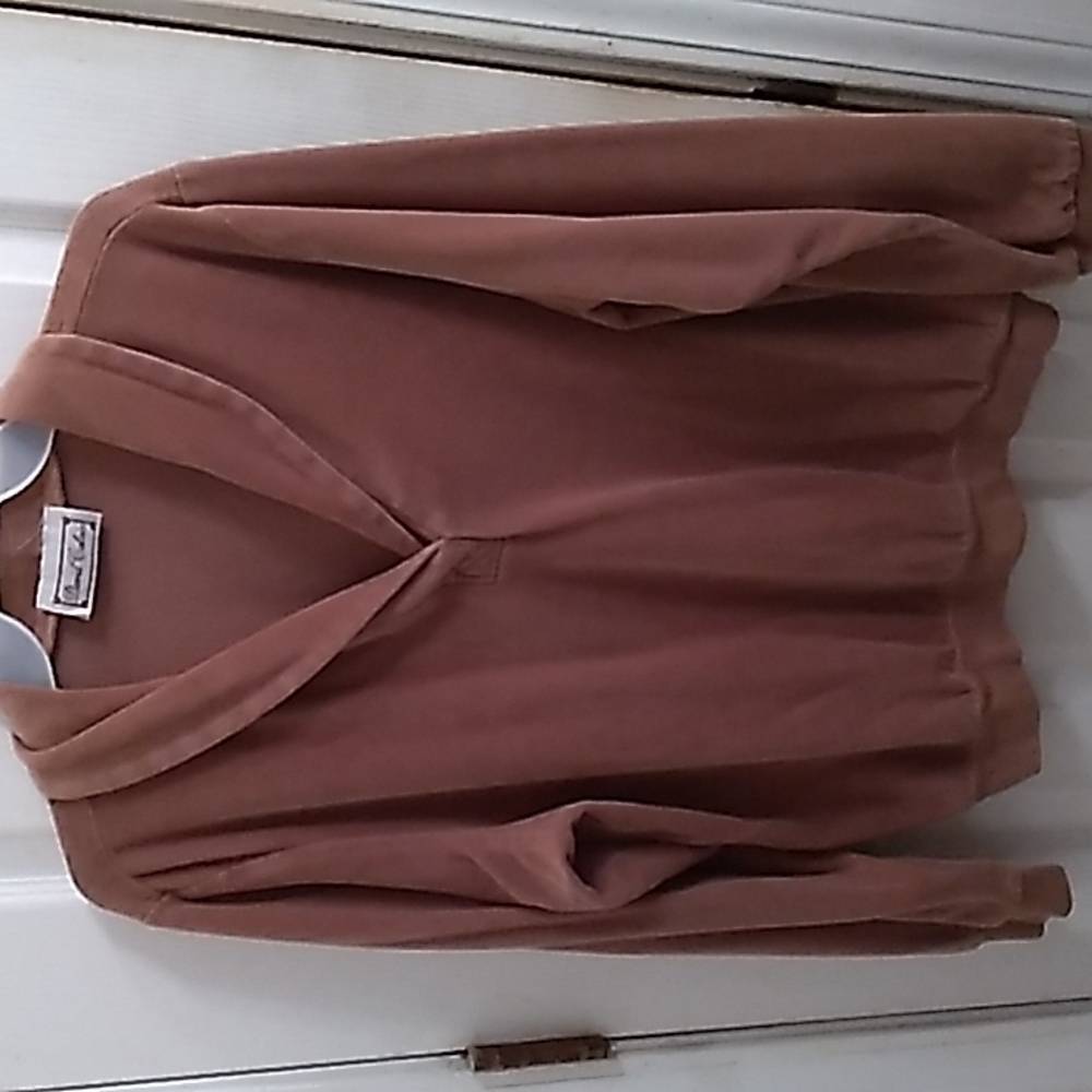 Brown top size large